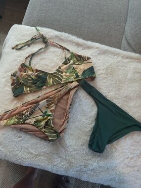 3 piece Vitamin A Tropical Leaf Print Bikini Top with Solid Deep Green Bottoms